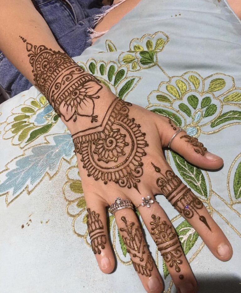 Cute and Easy Mehndi Designs for Kids with Smiley Faces