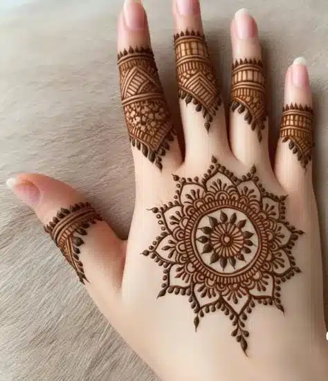 modern ring finger mehndi design