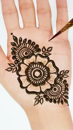 Arabic Simple Mehndi Designs for Kids with Minimal Art