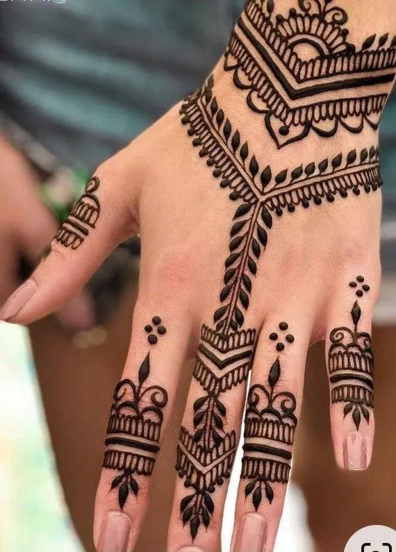 Cute and Easy Mehndi Designs for Kids with Leafy Art