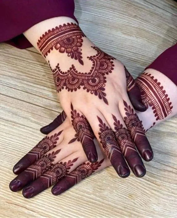back hand mehndi design simple and beautiful