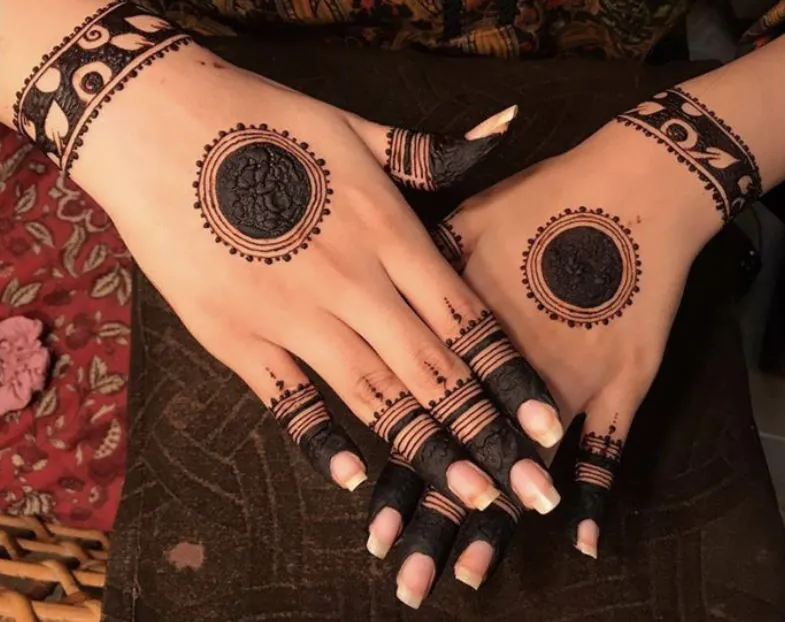 Modern Mehndi Design Simple and Beautiful