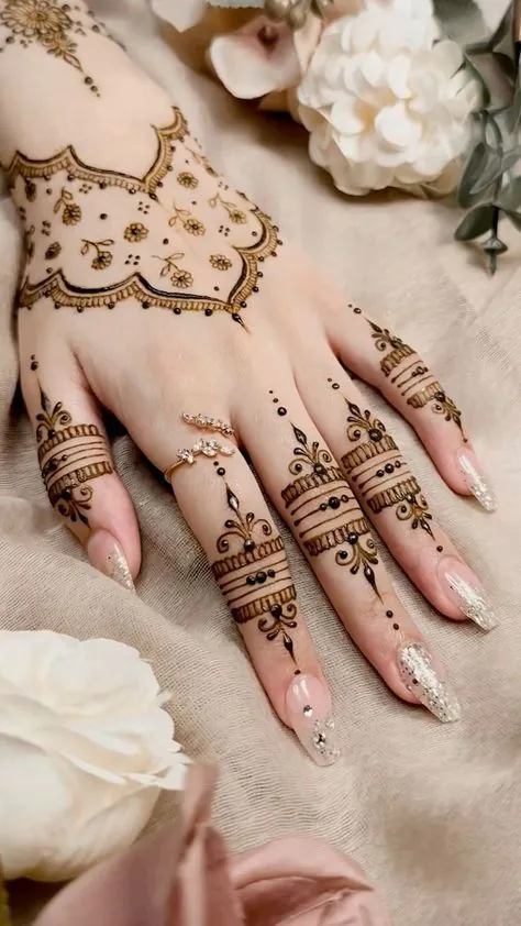 simple and beautiful mehndi designs