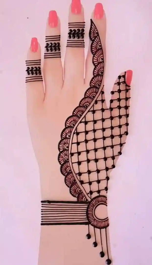 Arabic Simple Mehndi Designs for Kids with Mandala Touch