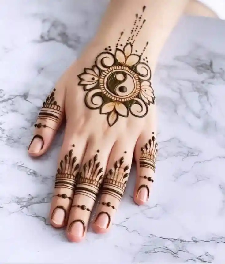 Mehndi Designs for Kids with Beautiful Leafy Patterns