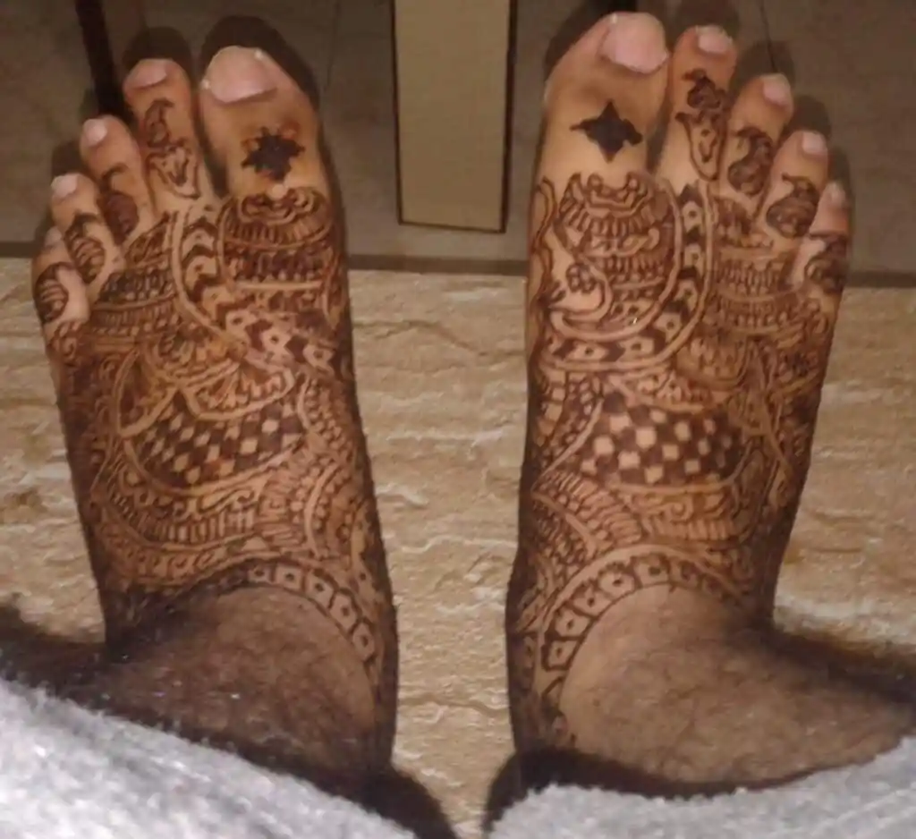 groom mehndi design for foots